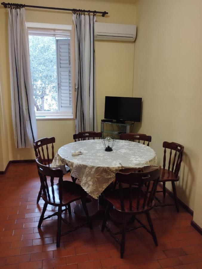 Bugenvilija Apartment Spalato Esterno foto